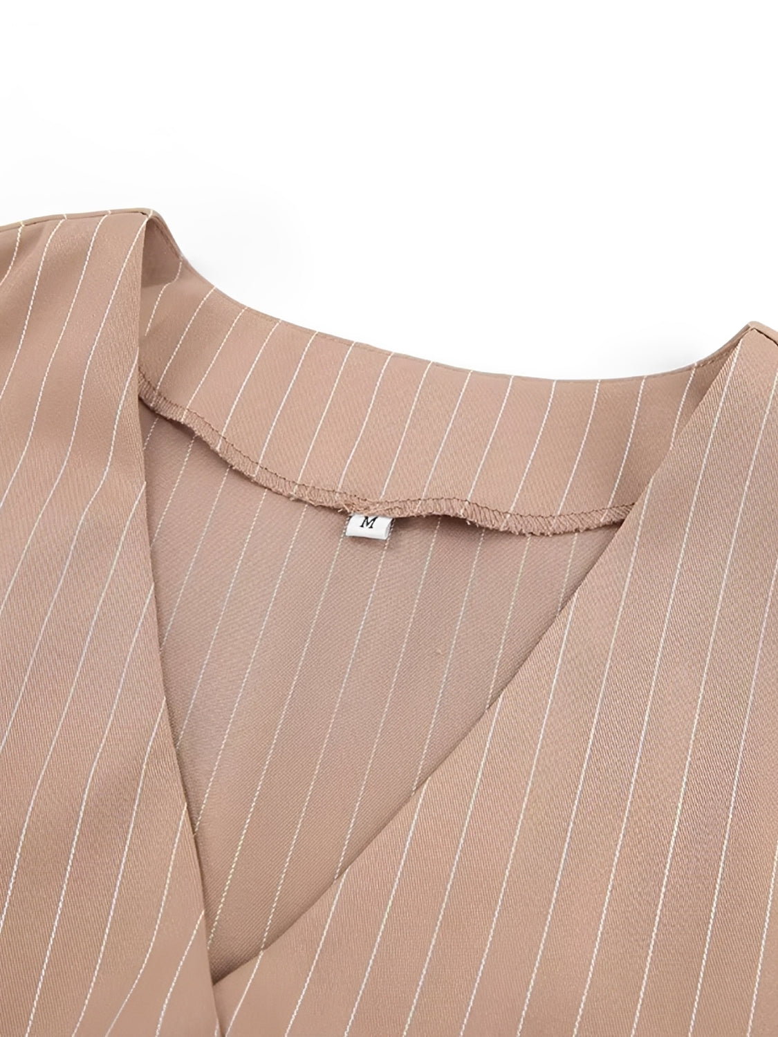Conjunto Alfaiataria Risca de Giz Colete com Botões e Calça Pantalona - Miz